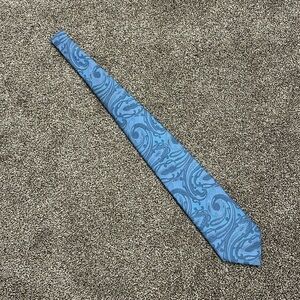 VINTAGE 1970s Lilly Dache Men’s blue tie Paris Rome Los Angeles